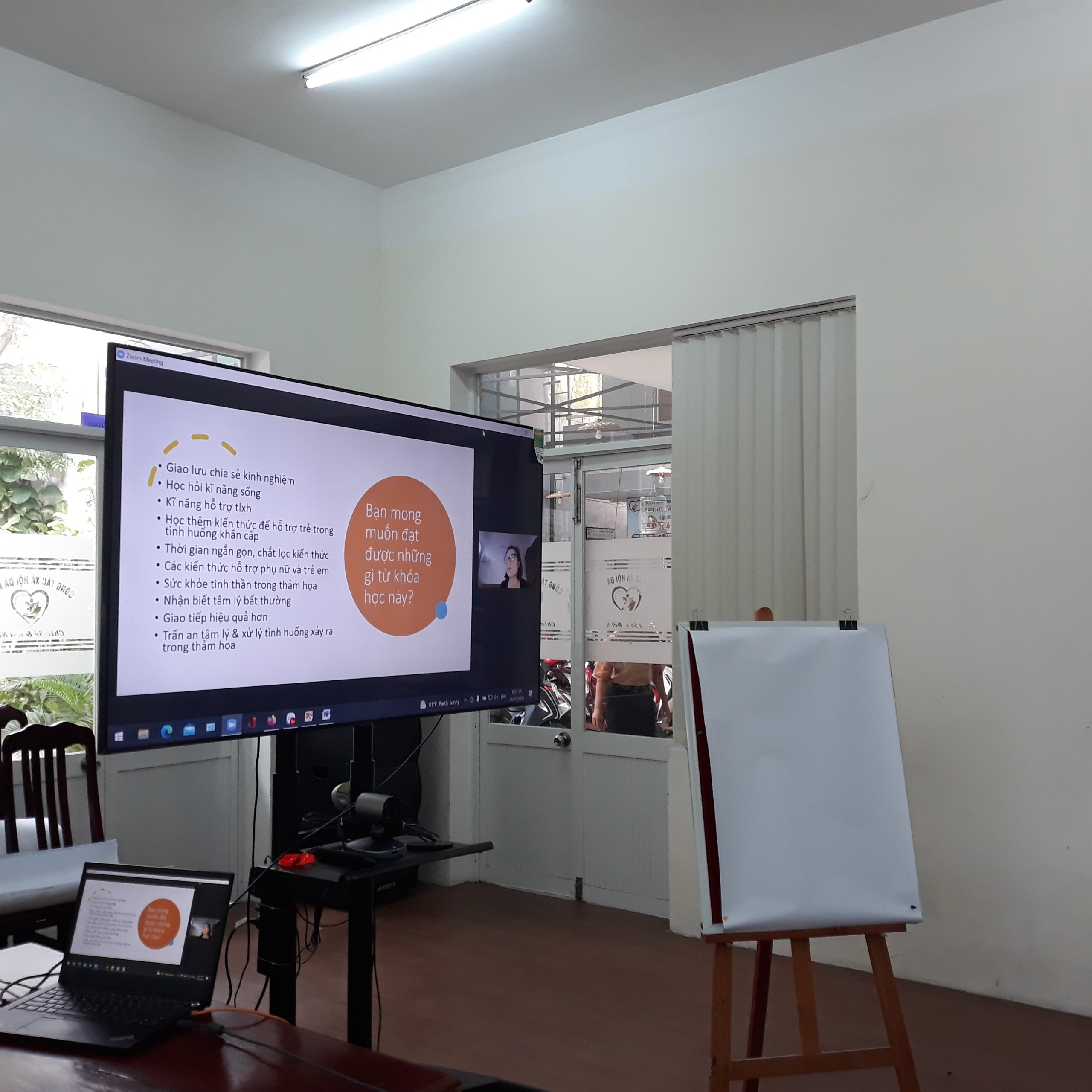 Tập huấn hỗ trợ tâm lý xã hội và sức khỏe tâm thần  cho trẻ em và người chăm sóc trong thảm họa, khủng hoản