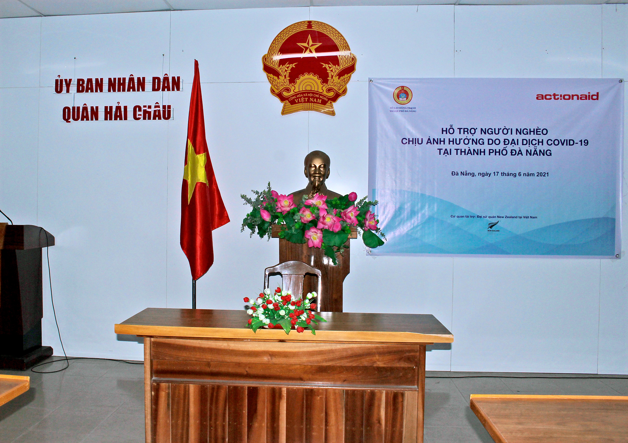 Hỗ trợ người lao động phi chính thức có hoàn cảnh khó khăn bị ảnh hưởng bởi dịch bệnh Covid-19 tại thành phố Đà Nẵng