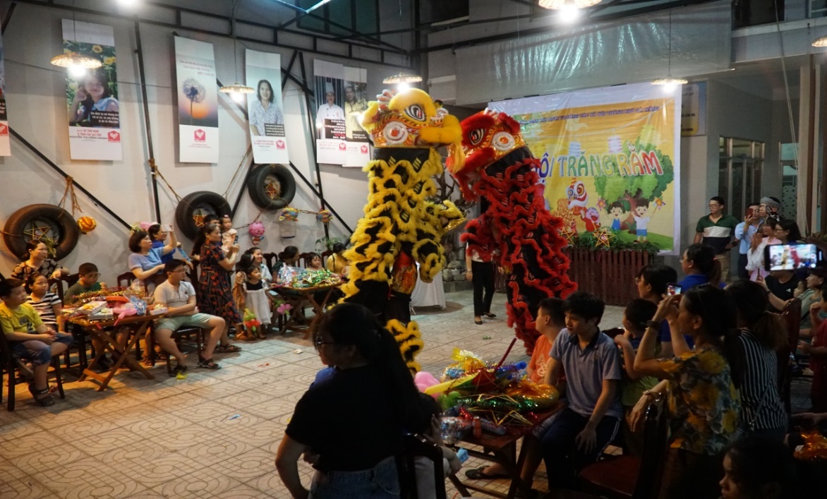 CHƯƠNG TRÌNH VUI HỘI TRĂNG RẰM