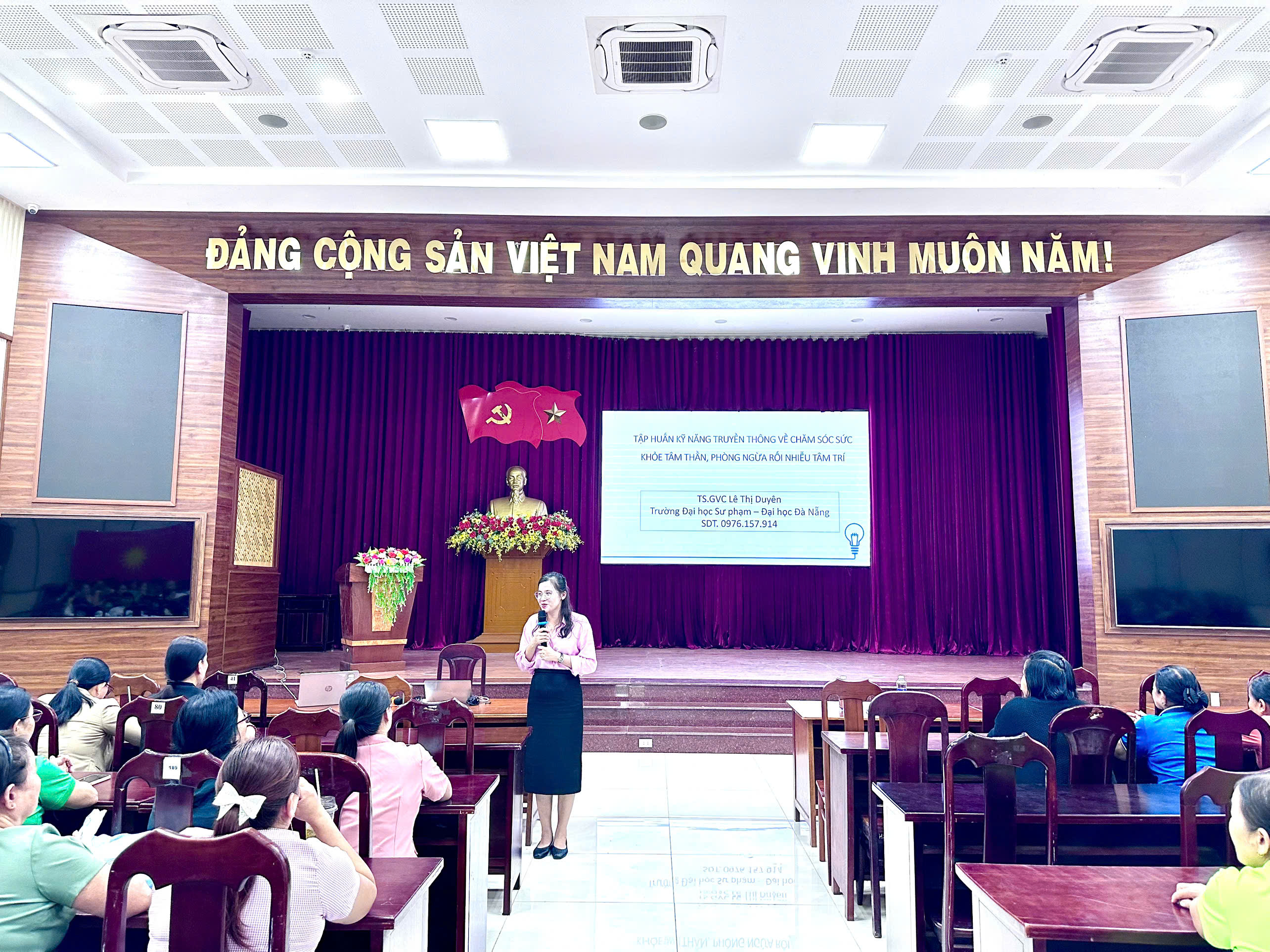 Tổ chức tập huấn “kỹ năng truyền thông về chăm sóc sức khỏe tâm thần, phòng ngừa rối nhiễu tâm trí cho đội ngũ Cộng tác viên Dân số - Y tế - Trẻ em các xã/phường