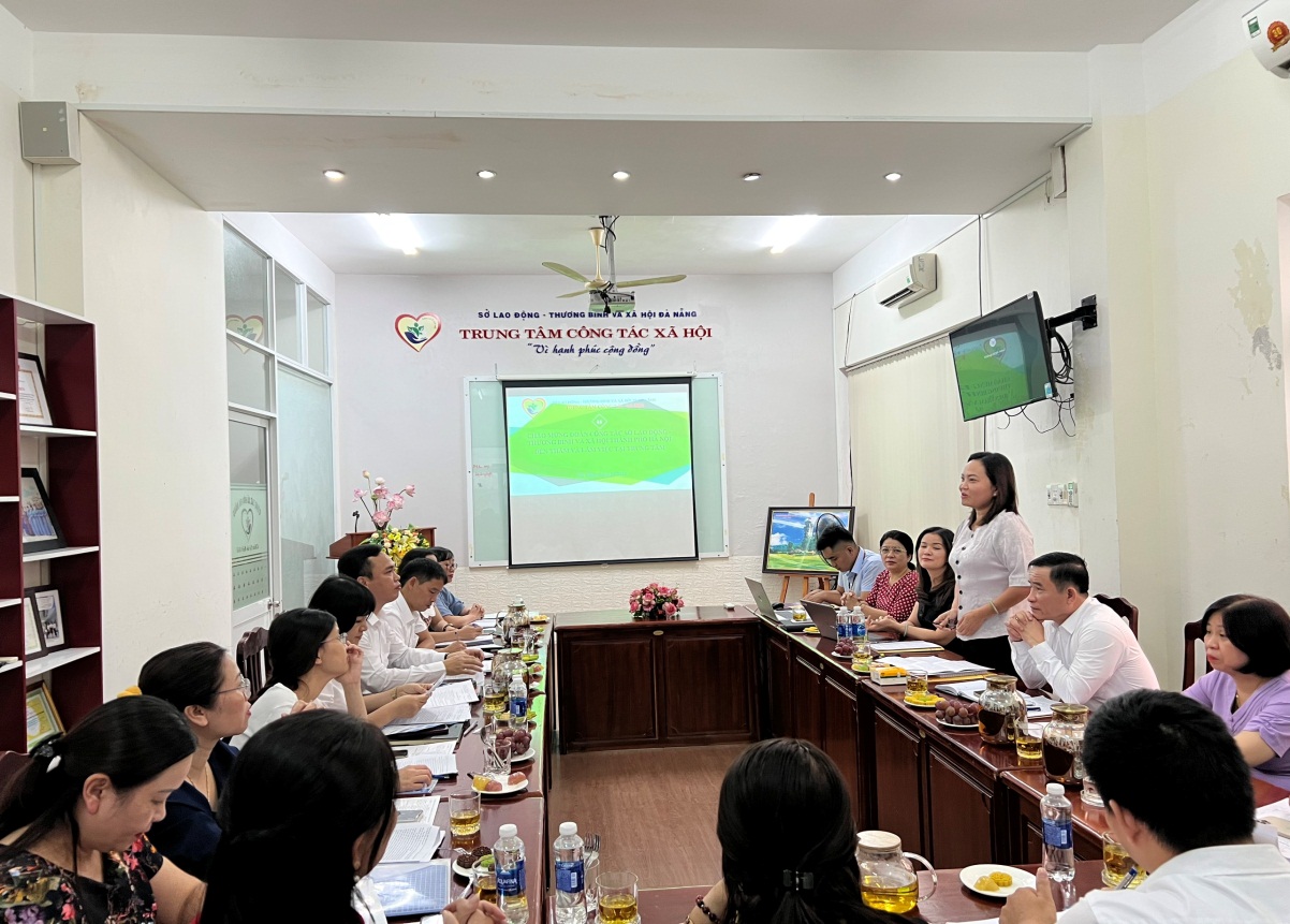 Tiếp và làm việc với Đoàn công tác Sở Lao động - TBXH TP Hà Nội  về công tác bảo vệ chăm sóc trẻ em, bảo trợ xã hội và cung cấp dịch vụ công tác xã hội tại thành phố Đà Nẵng