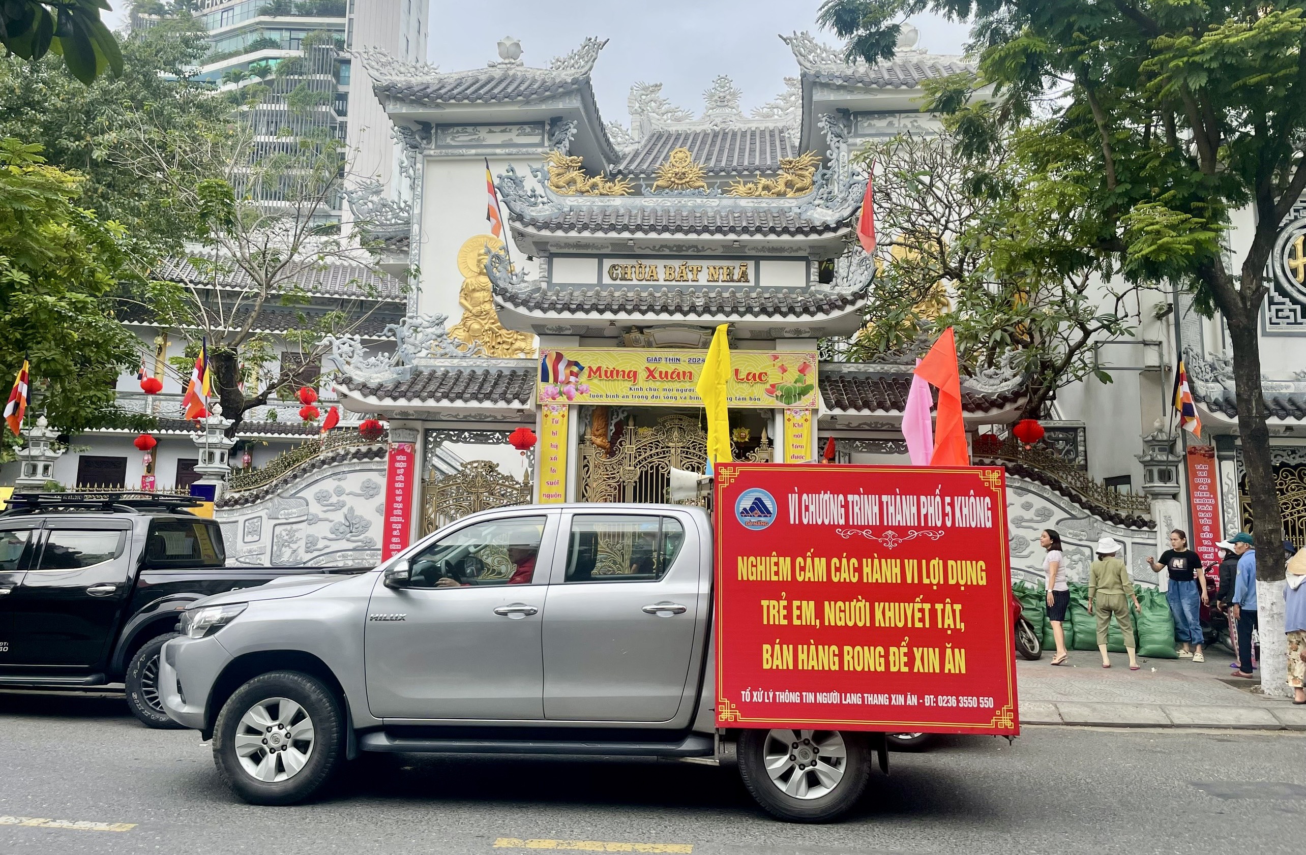 Đà Nẵng ra quân tuyên truyền, kiểm tra, xử lý  tình trạng lang thang, xin ăn trên địa bàn thành phố phục vụ Tết Nguyên đán Giáp Thìn - 2024