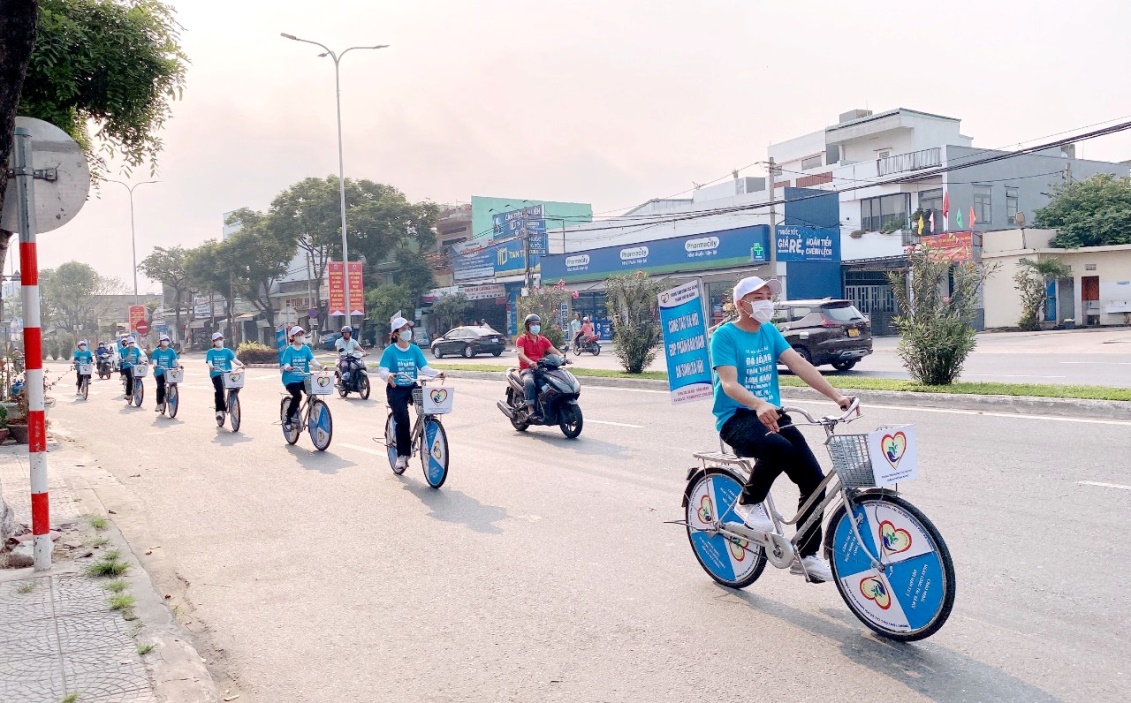 Ảnh 4 sáng 25.3